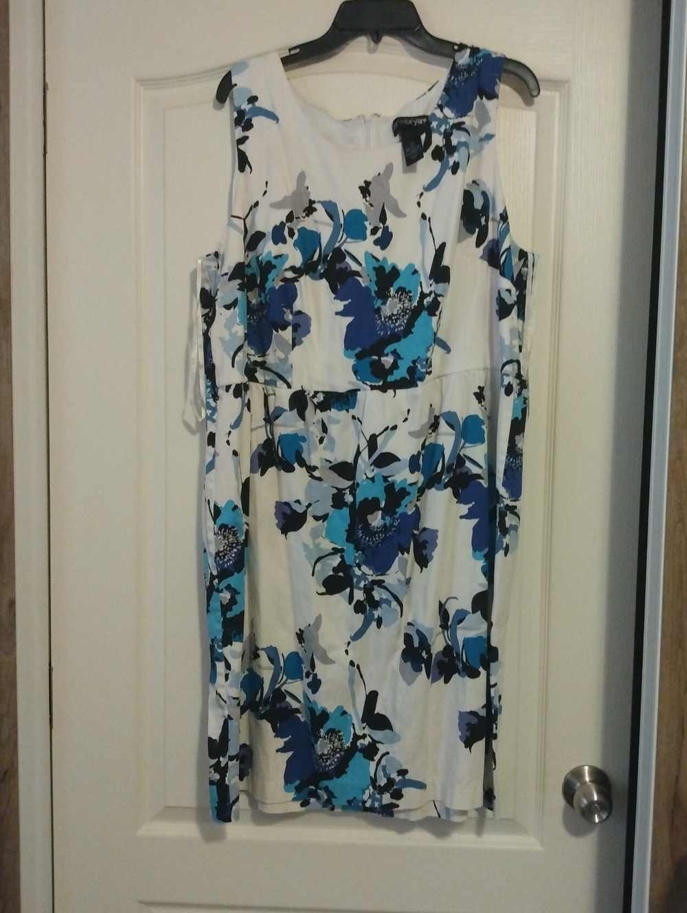 Beautiful Floral Blue & White Lane Bryant Cotton Shift Sundress Size 24